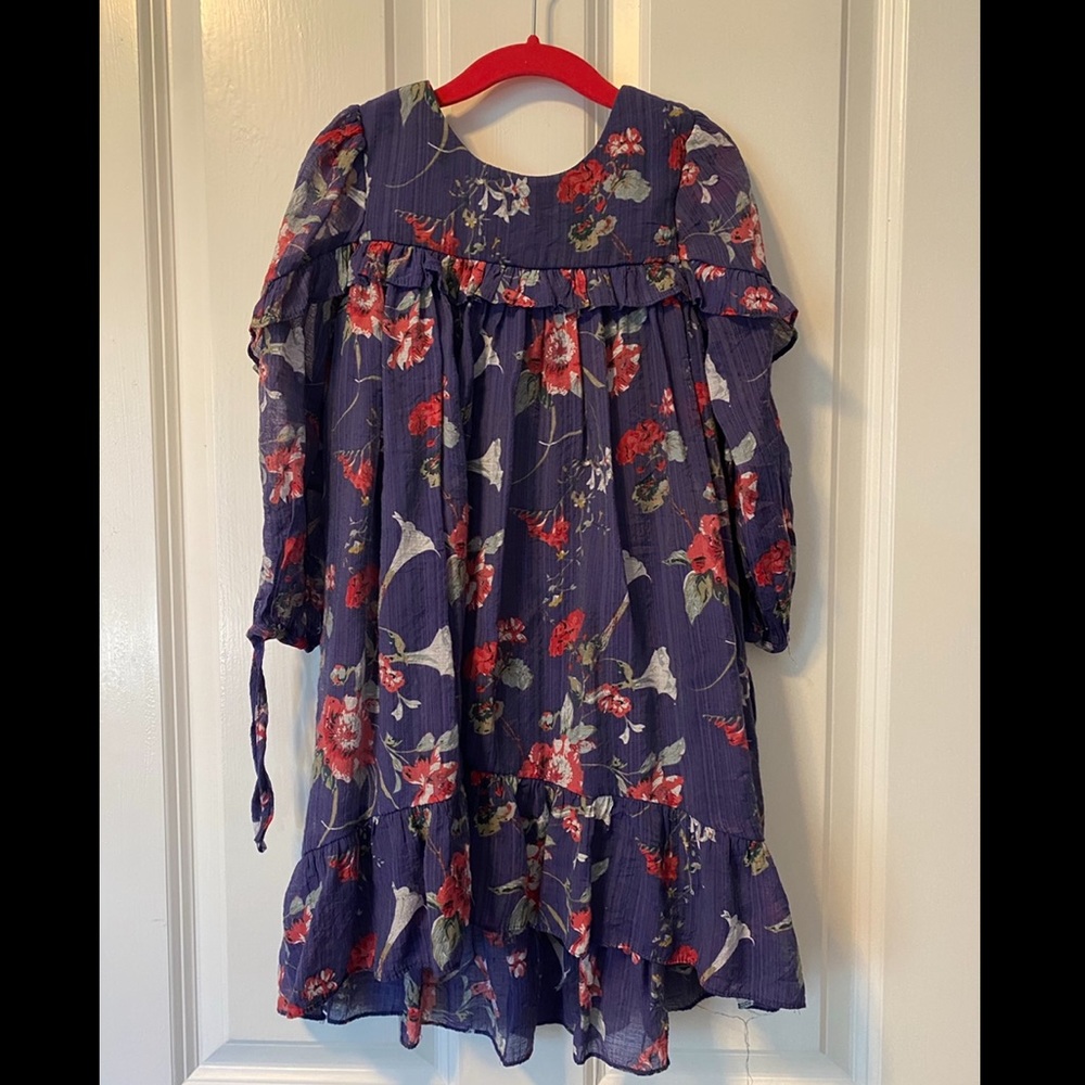 Girls dress